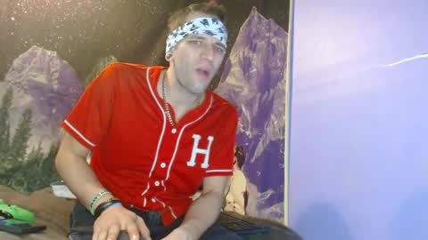 Snapshot of cguffey2284 chatting on January 1, 2025, 8:24 am cguffey2284 online show from January 1, 2025, 8:24 am