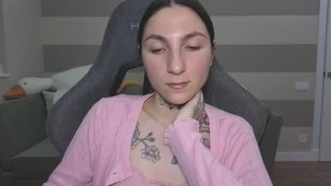 Snapshot of chabibiann chatting on November 17, 2025, 9:09 pm Kate online show from November 17, 2025, 9:09 pm