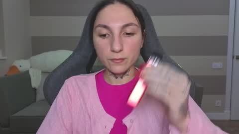 Snapshot of chabibiann chatting on December 4, 2025, 8:17 pm Kate online show from December 4, 2025, 8:17 pm