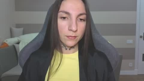 Kate online show from April 18, 2026, 6:17 am