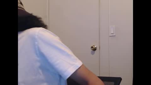 Snapshot of chainnballz chatting on November 23, 2025, 11:26 pm ChainNballzz online show from November 23, 2025, 11:26 pm