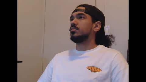 Snapshot of chainnballz chatting on December 17, 2025, 2:28 am ChainNballzz online show from December 17, 2025, 2:28 am