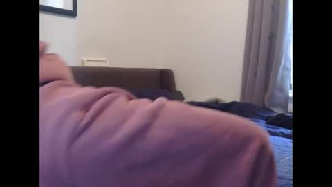 Snapshot of chainnballz chatting on December 18, 2025, 2:45 pm ChainNballzz online show from December 18, 2025, 2:45 pm