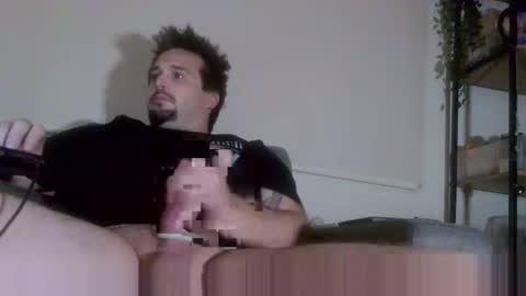 champagneandbitches online show from April 18, 2026, 8:42 pm