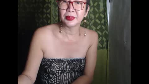 Snapshot of champaka123 chatting on December 11, 2024, 7:09 am champaka online show from December 11, 2024, 7:09 am