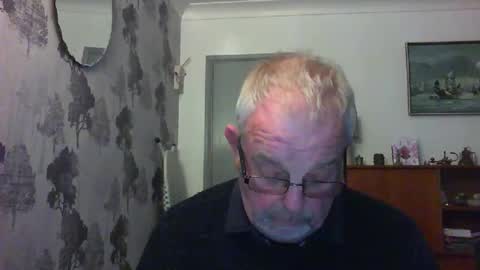 Snapshot of champers37 chatting on February 20, 2025, 4:57 pm Champers online show from February 20, 2025, 4:57 pm