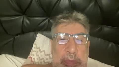 champsex305610 online show from February 16, 2026, 6:37 pm