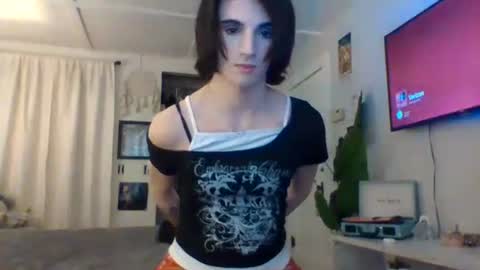 chanel2002 online show from March 8, 2025, 5:33 pm