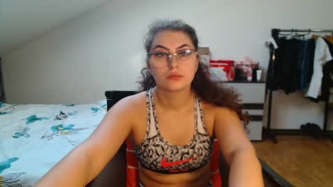 Stephanieblisss online show from February 25, 2025, 12:55 pm