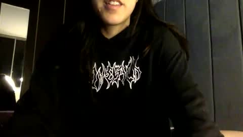Snapshot of chanelsexyy chatting on May 4, 2026, 11:23 pm Viviana 3 online show from May 4, 2026, 11:23 pm