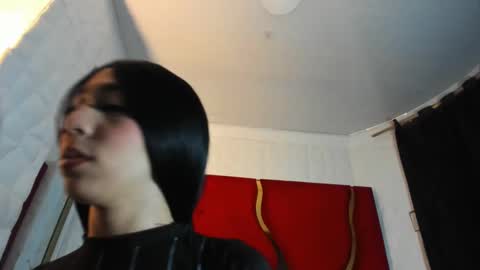 chaniesmith69x online show from November 24, 2025, 4:01 am