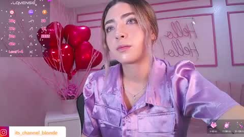 channel_blonde_a online show from February 21, 2025, 4:59 pm