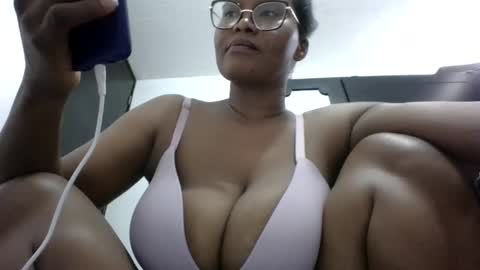 Snapshot of chantal99 chatting on March 12, 2026, 4:35 pm chantal99 online show from March 12, 2026, 4:35 pm