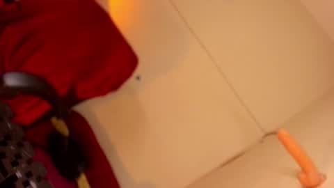 Snapshot of chantal_fuck chatting on May 13, 2026, 1:25 am chantal_fuck online show from May 13, 2026, 1:25 am