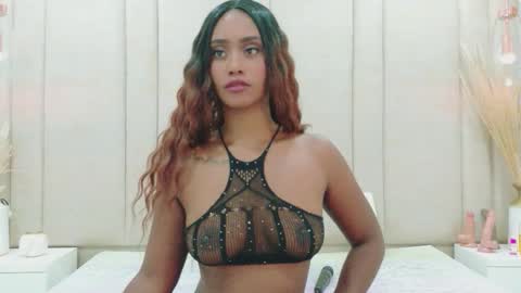 Snapshot of chantalblair chatting on December 3, 2025, 9:02 pm Chantal Blair online show from December 3, 2025, 9:02 pm