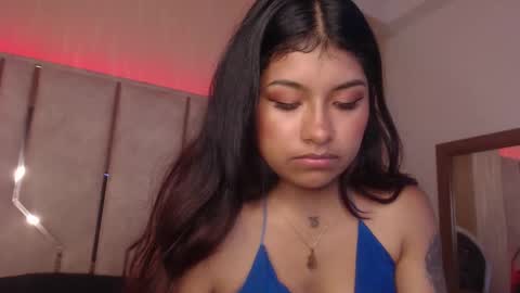  chantalpetit  online show from January 5, 2026, 6:11 pm