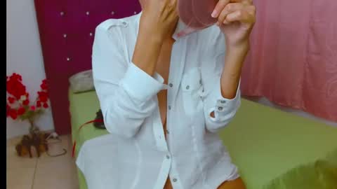 chantal sweety  and horny latina for u online show from January 25, 2025, 11:44 am