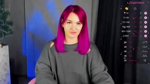 Suzanna Snow online show from December 9, 2024, 4:01 am
