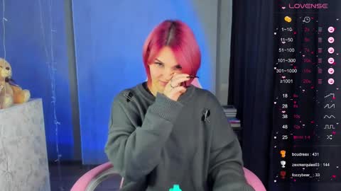 Suzanna Snow online show from February 3, 2025, 8:02 am