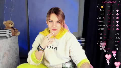 Suzanna Snow online show from February 25, 2025, 4:03 am