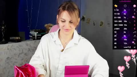 Suzanna Snow online show from March 9, 2025, 3:32 am