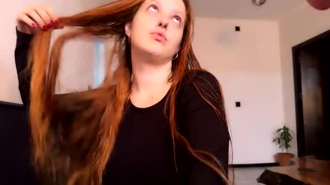 SofiLiam online show from October 9, 2025, 5:55 pm