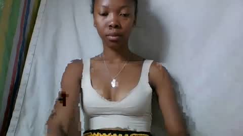 chariola0101 online show from February 2, 2025, 6:10 pm