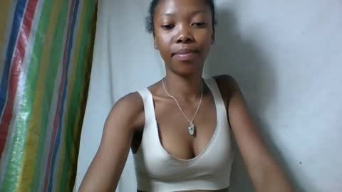 chariola0101 online show from February 2, 2025, 9:13 pm