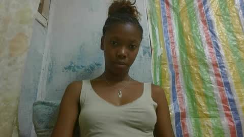 chariola0101 online show from February 11, 2025, 4:46 pm