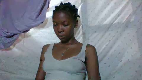 chariola0101 online show from March 5, 2025, 1:42 am