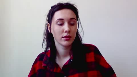 Emma online show from May 23, 2026, 9:02 am