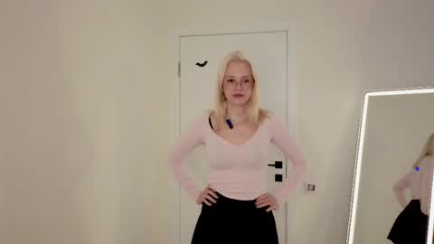 Snapshot of charleneculliver chatting on May 30, 2026, 8:11 am Tessa online show from May 30, 2026, 8:11 am