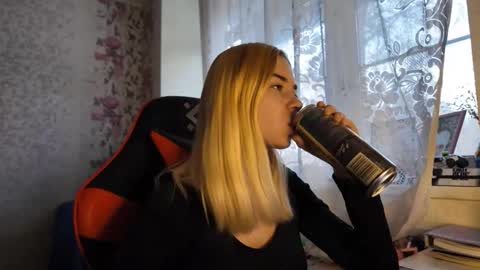 Nancy online show from November 14, 2025, 7:40 am