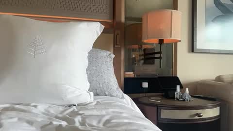 Snapshot of charles4002 chatting on February 27, 2026, 9:04 pm charles4002 online show from February 27, 2026, 9:04 pm