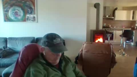 Snapshot of charles6064 chatting on December 26, 2024, 10:05 am charles6064 online show from December 26, 2024, 10:05 am