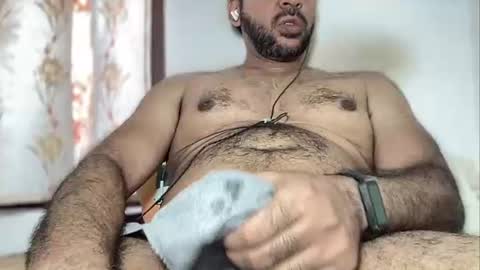 Snapshot of charles_dera35 chatting on November 9, 2025, 3:27 am charles_dera35 online show from November 9, 2025, 3:27 am