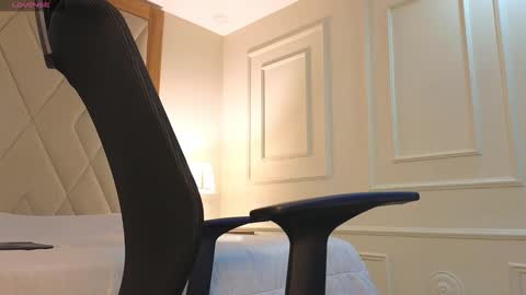 Snapshot of charlesbrown_ chatting on December 1, 2025, 12:21 pm charlesbrown_ online show from December 1, 2025, 12:21 pm