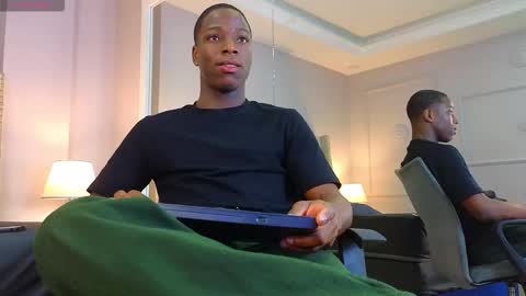 Snapshot of charlesbrown_ chatting on December 3, 2025, 12:03 pm charlesbrown_ online show from December 3, 2025, 12:03 pm