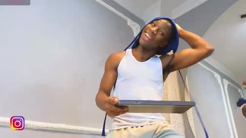 Snapshot of charlesbrown_ chatting on December 5, 2025, 12:14 pm charlesbrown_ online show from December 5, 2025, 12:14 pm