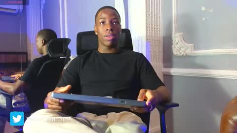 Snapshot of charlesbrown_ chatting on December 15, 2025, 11:47 am charlesbrown_ online show from December 15, 2025, 11:47 am