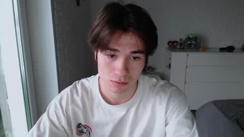 Snapshot of charleshanson69 chatting on October 31, 2025, 5:30 am charleshanson69 online show from October 31, 2025, 5:30 am