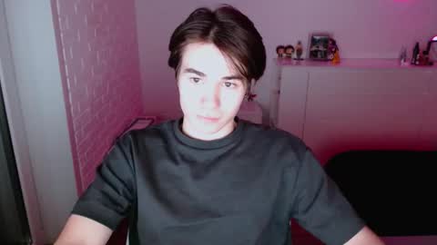 Snapshot of charleshanson69 chatting on November 4, 2025, 7:13 pm charleshanson69 online show from November 4, 2025, 7:13 pm