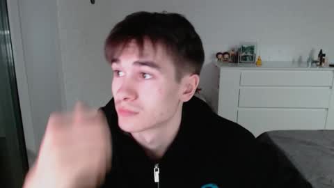 Snapshot of charleshanson69 chatting on November 9, 2025, 2:10 am charleshanson69 online show from November 9, 2025, 2:10 am