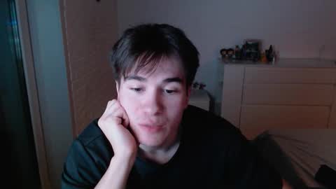 Snapshot of charleshanson69 chatting on November 25, 2025, 4:07 pm charleshanson69 online show from November 25, 2025, 4:07 pm