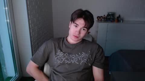 Snapshot of charleshanson69 chatting on November 27, 2025, 11:34 am charleshanson69 online show from November 27, 2025, 11:34 am