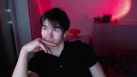 Snapshot of charleshanson69 chatting on December 19, 2025, 2:51 am charleshanson69 online show from December 19, 2025, 2:51 am