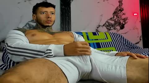 charless_dickenss online show from December 4, 2025, 10:46 am