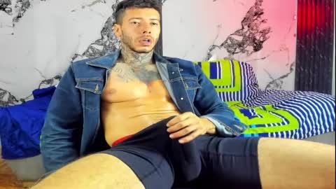 charless_dickenss online show from December 22, 2025, 10:12 am