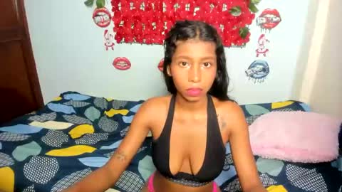 Snapshot of charley_hot chatting on September 9, 2025, 5:29 am charley_hot online show from September 9, 2025, 5:29 am