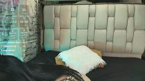  C H A R L I E  online show from May 17, 2026, 3:04 am